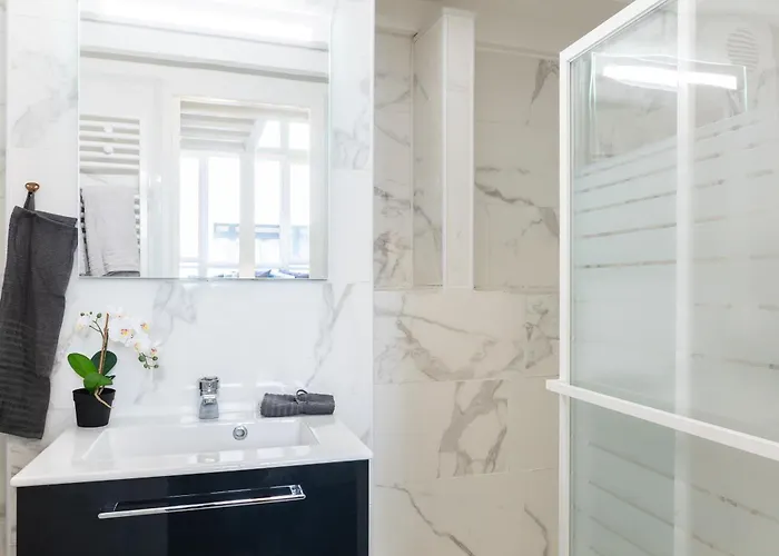 Chez Colette A 3mn De La Avec Wifi Jusqu'a 4 Personnes Διαμέρισμα